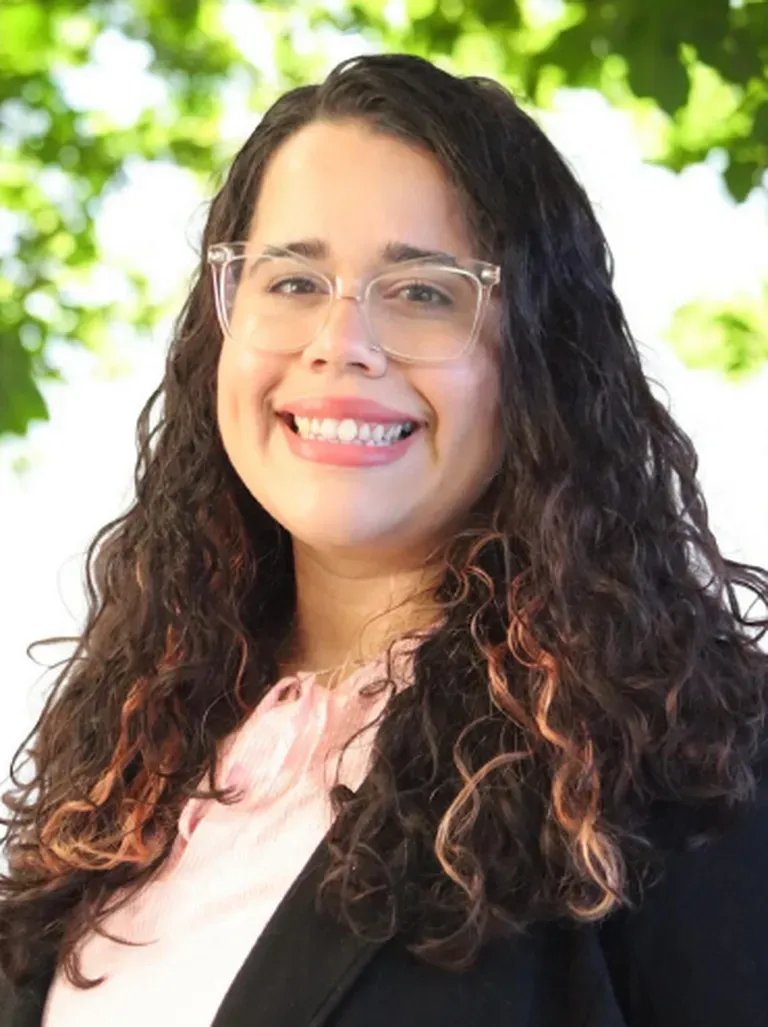 Viviana Alvarado, LPC-A